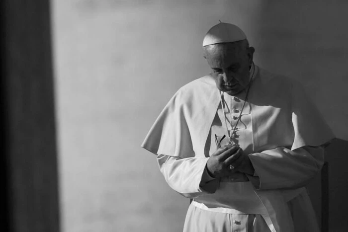 Zostało wiadomo, jak długo potrwa żałoba po Papieżu Franciszku