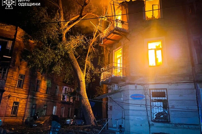 Die Polizei zeigte die ersten Minuten nach dem Drohnenangriff auf Odessa