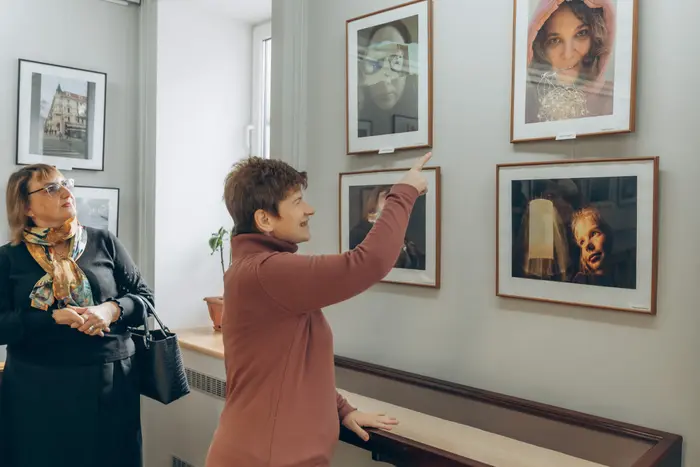 W Odessie otwarto unikalną wystawę fotograficzną z udziałem autorów ze specjalnymi potrzebami