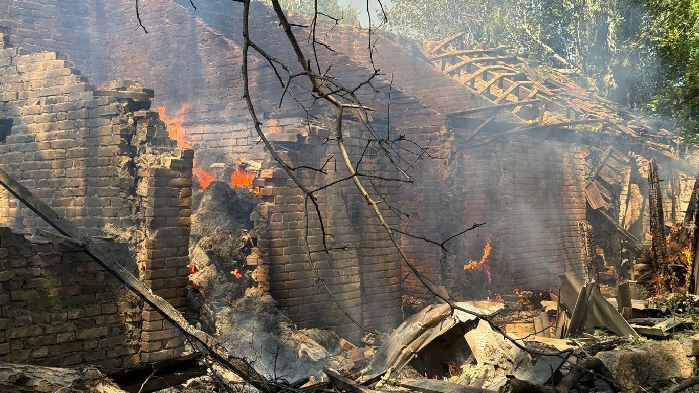 Consequences of the attack on Odesa — photos of destruction and people's emotions