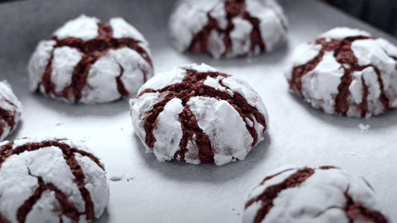 Luxurious chocolate cookies for pennies — quick baking for tea